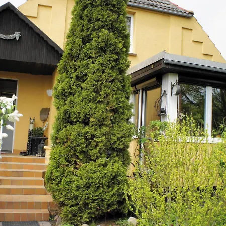 Apartment Beautiful Mansion In With Terrace And Garden Gorow