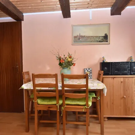 Apartment Wunderschoenes In Gorow, In Ostseenaehe
