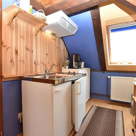 Apartment Wunderschoenes In Gorow, In Ostseenaehe Gorow